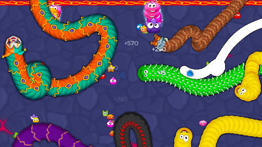 A thrilling and colorful adventure awaits in the world of Worm Hunt, where strategy and reflexes are key.